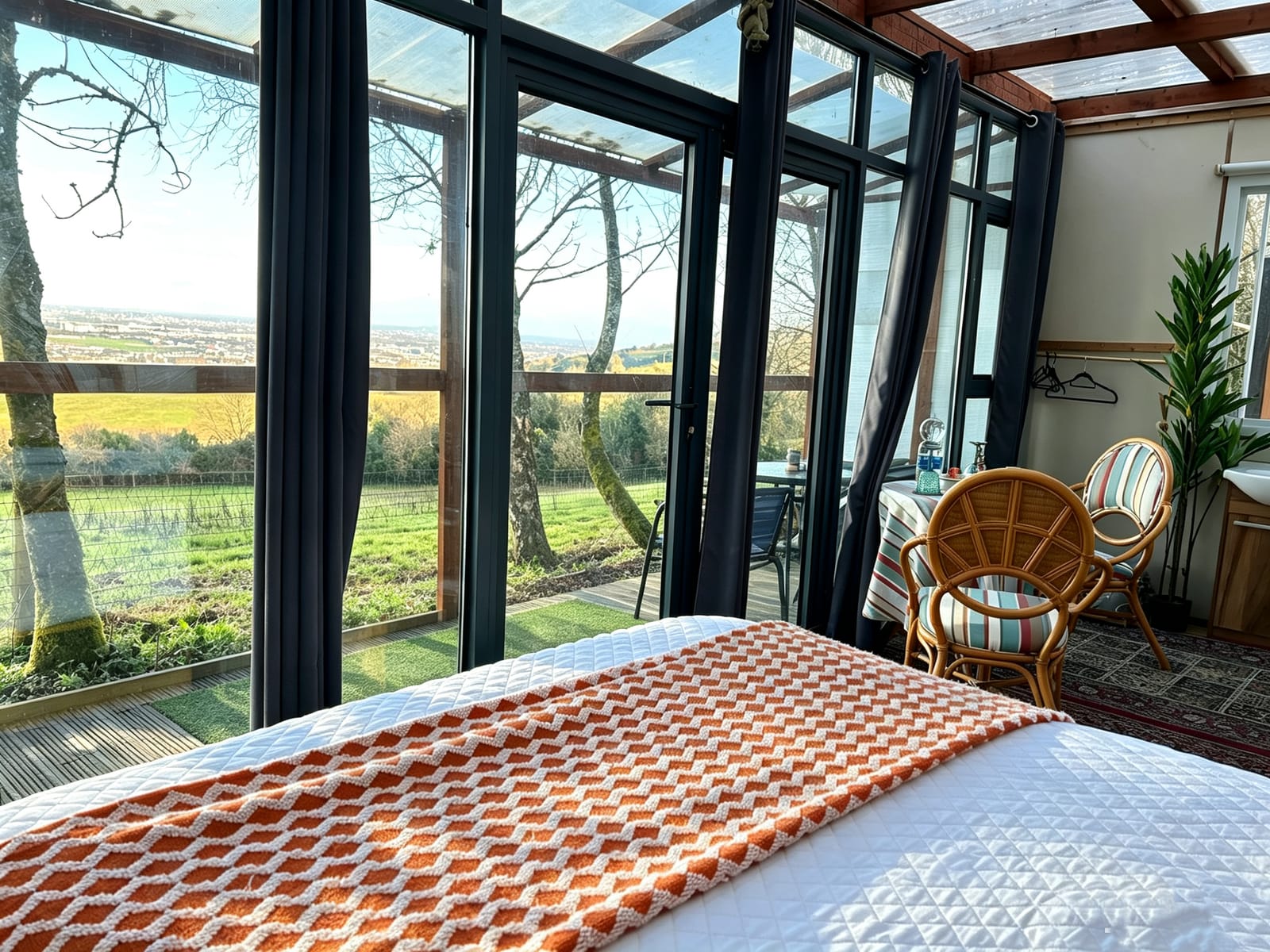 Star Gazer sleeping area surrounded by glass